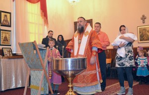 Совершение Таинства Крещения младенца Даниила. 22 ноября 2015г. Петропавловский храм.
