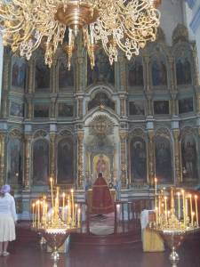 Иконостас. Внутренний вид храма. Богослужение.