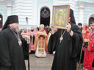 Благословение мироточивым образом св. Страстотерпца Николая