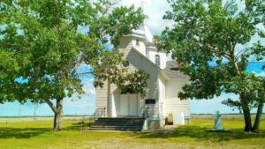 Храм Пресвятой Троицы близ поселения Спирит Ривер. Лето 2017. Фото Ana Stasia.